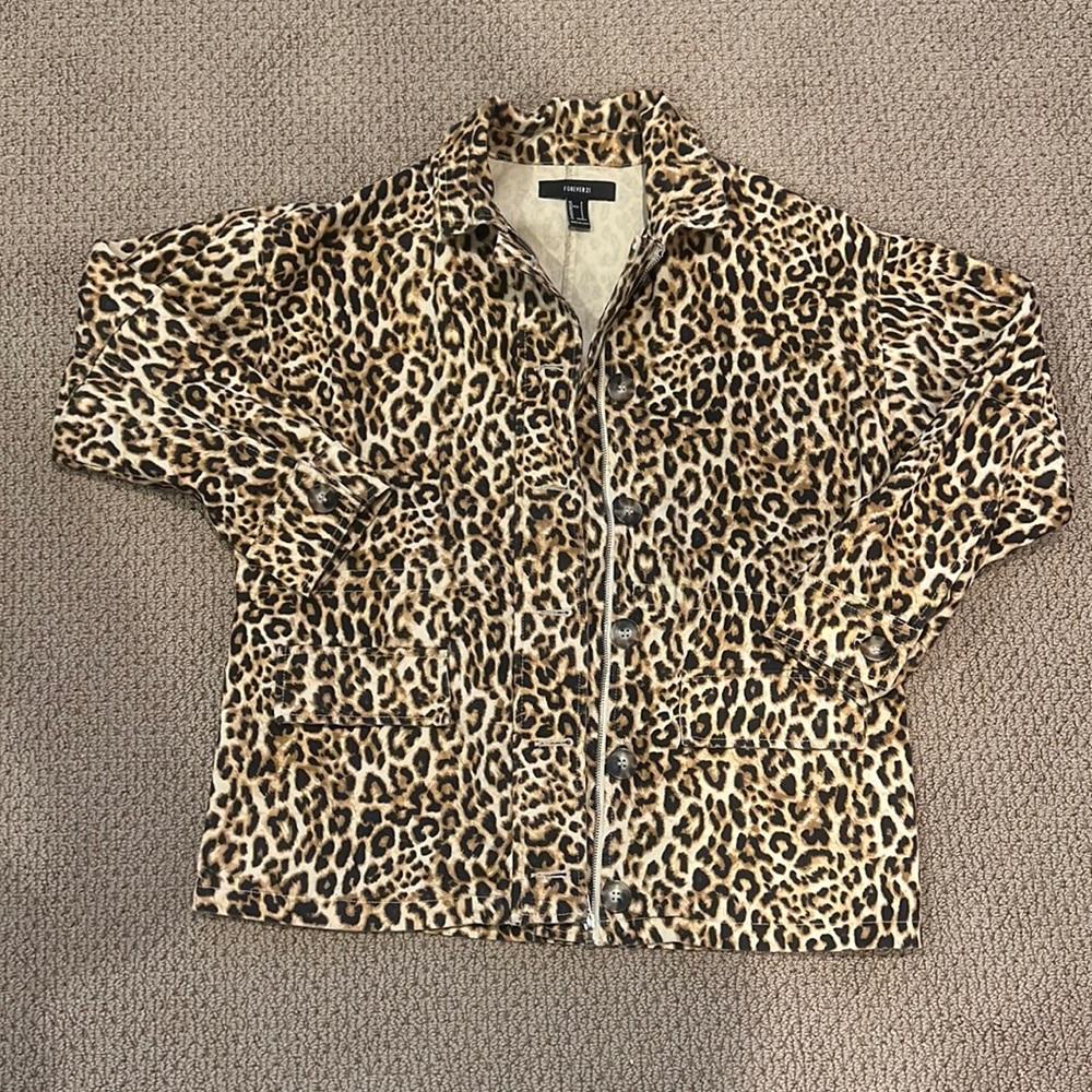 Leopard 🐆 print jacket